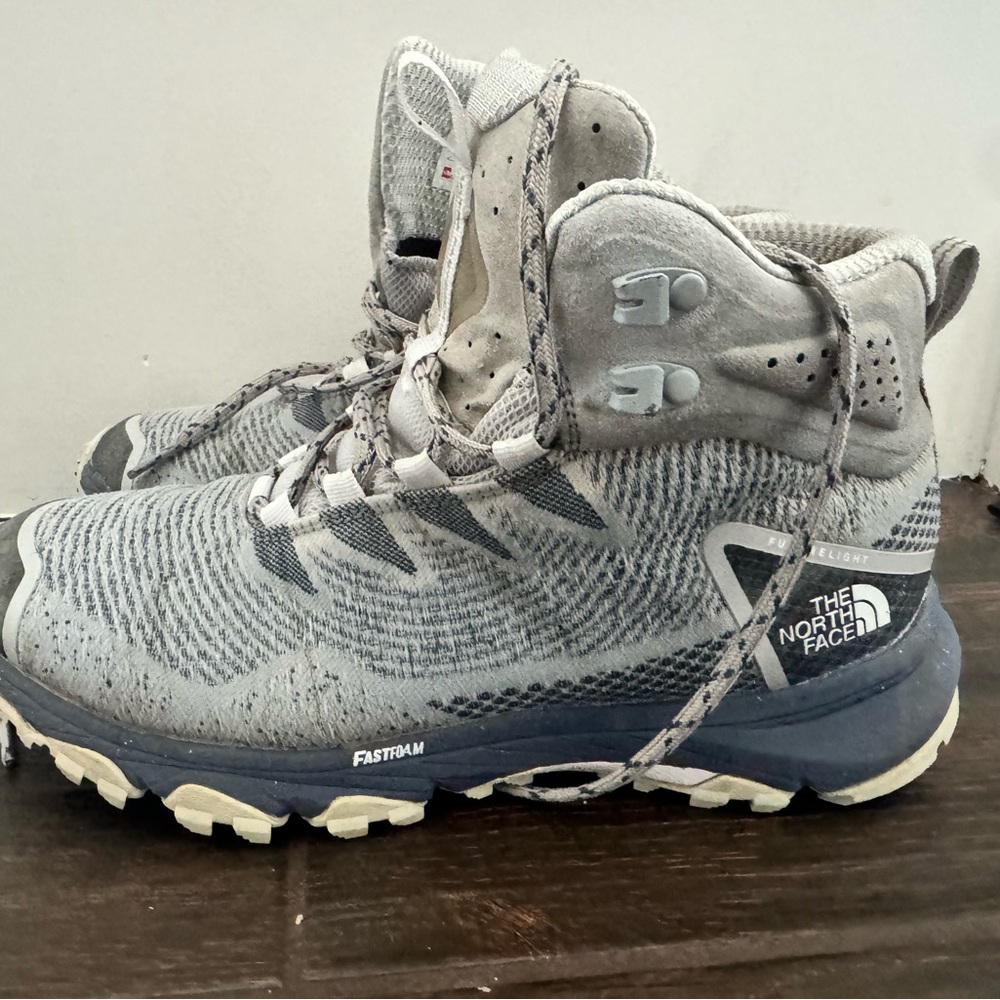 Northface women’s hiking boots